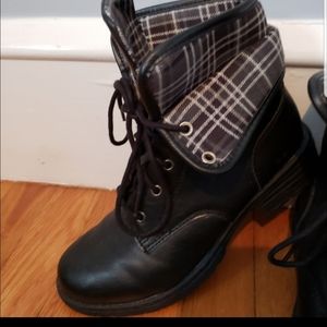 B.O.C Womens Boots